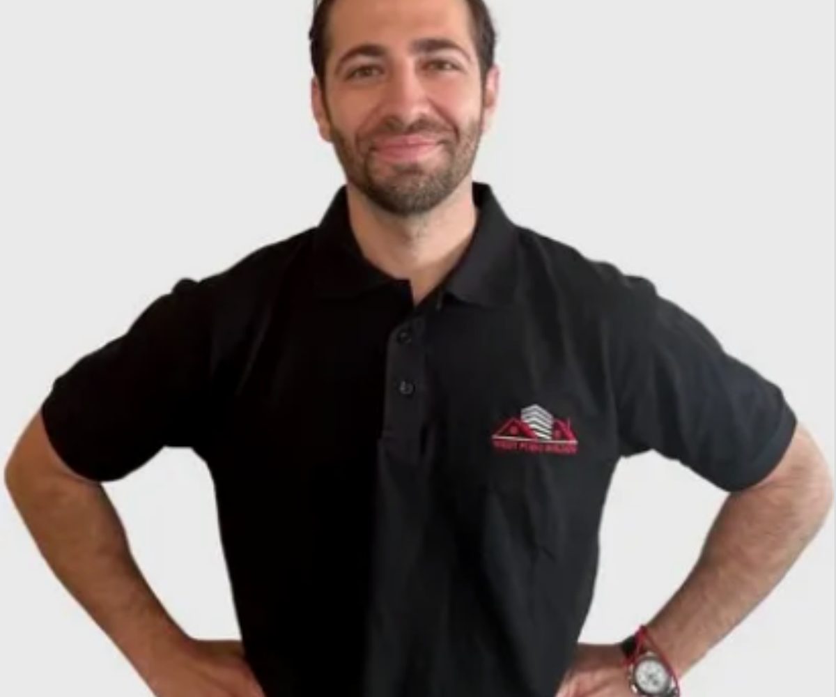 Portrait of Niv Levy, featured on Niv Levy's Pasadena Roofing Contractors profile.